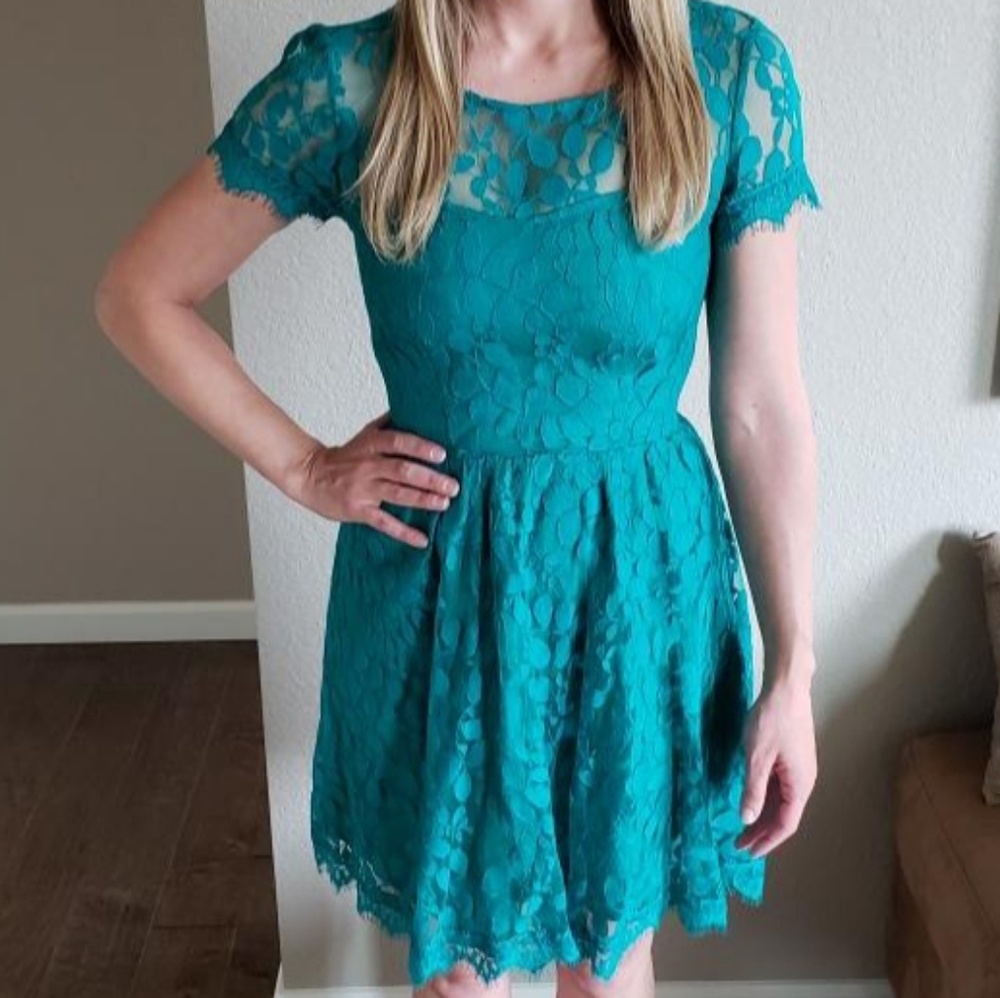 LC Lauren Conrad lace dress